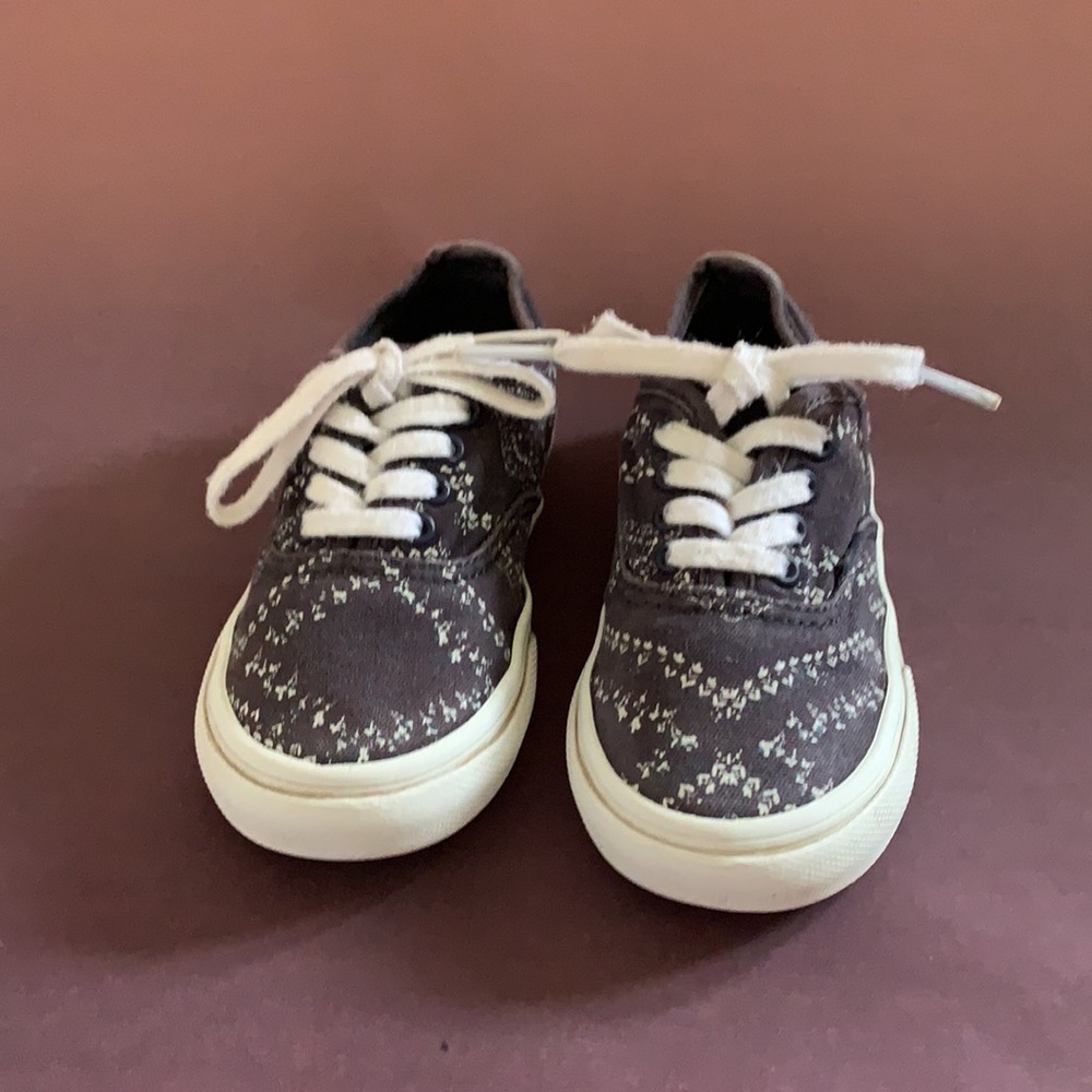 Toddler 7 vans shoes